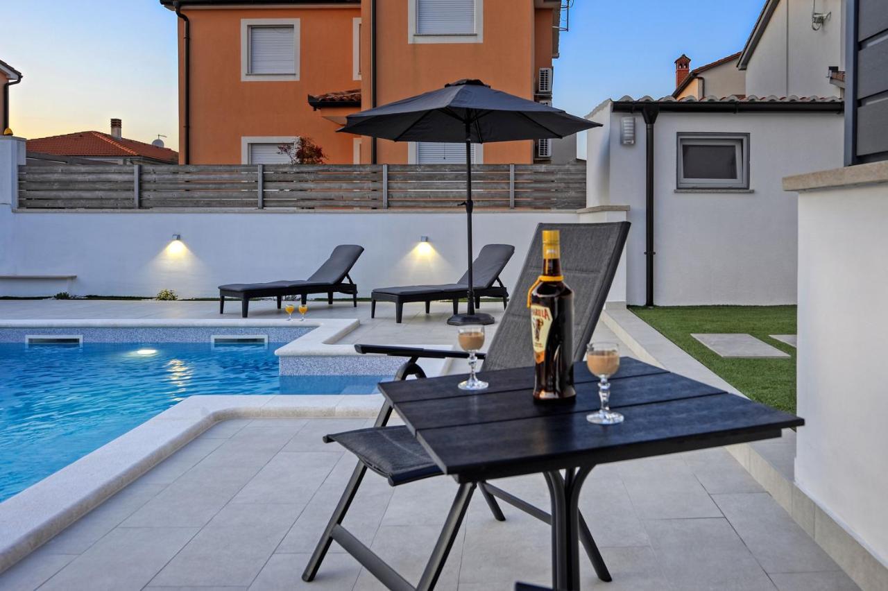 Casa Tara Three-Bedroom Holiday Home PUY Exterior foto