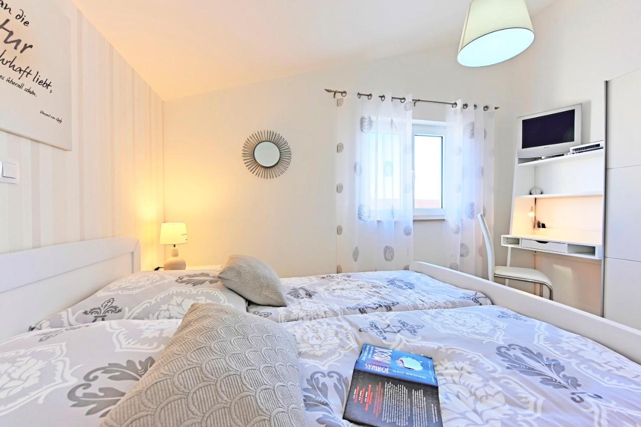 Casa Tara Three-Bedroom Holiday Home PUY Exterior foto