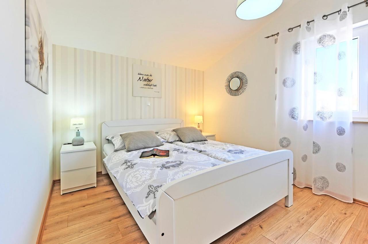 Casa Tara Three-Bedroom Holiday Home PUY Exterior foto